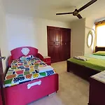 Comodo apartamento cerca al aeropuerto y la playa