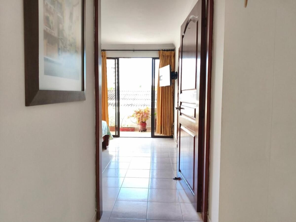 Comodo Cerca Al Aeropuerto Y La Playa Apartamento