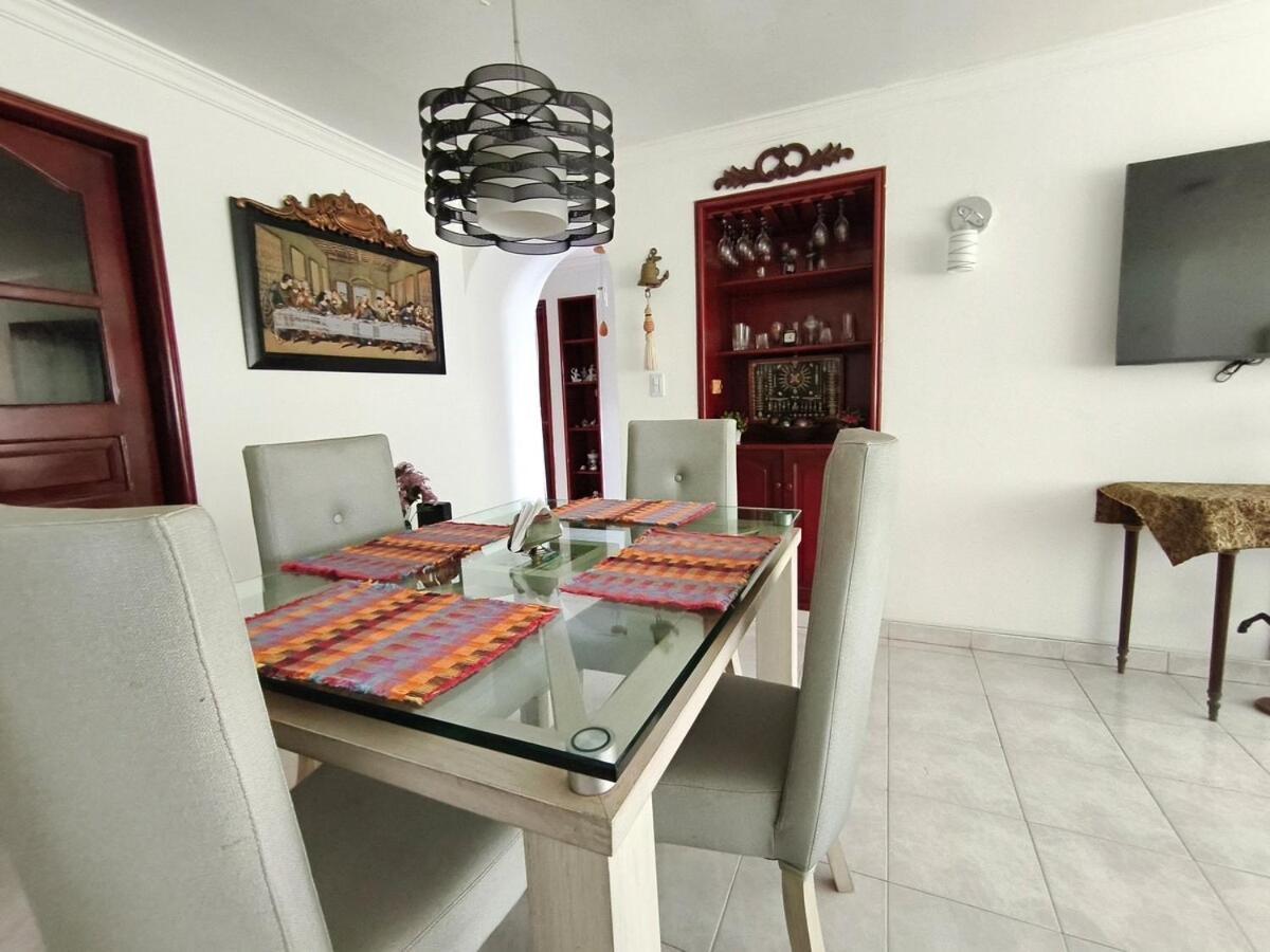 Comodo Cerca Al Aeropuerto Y La Playa Apartamento